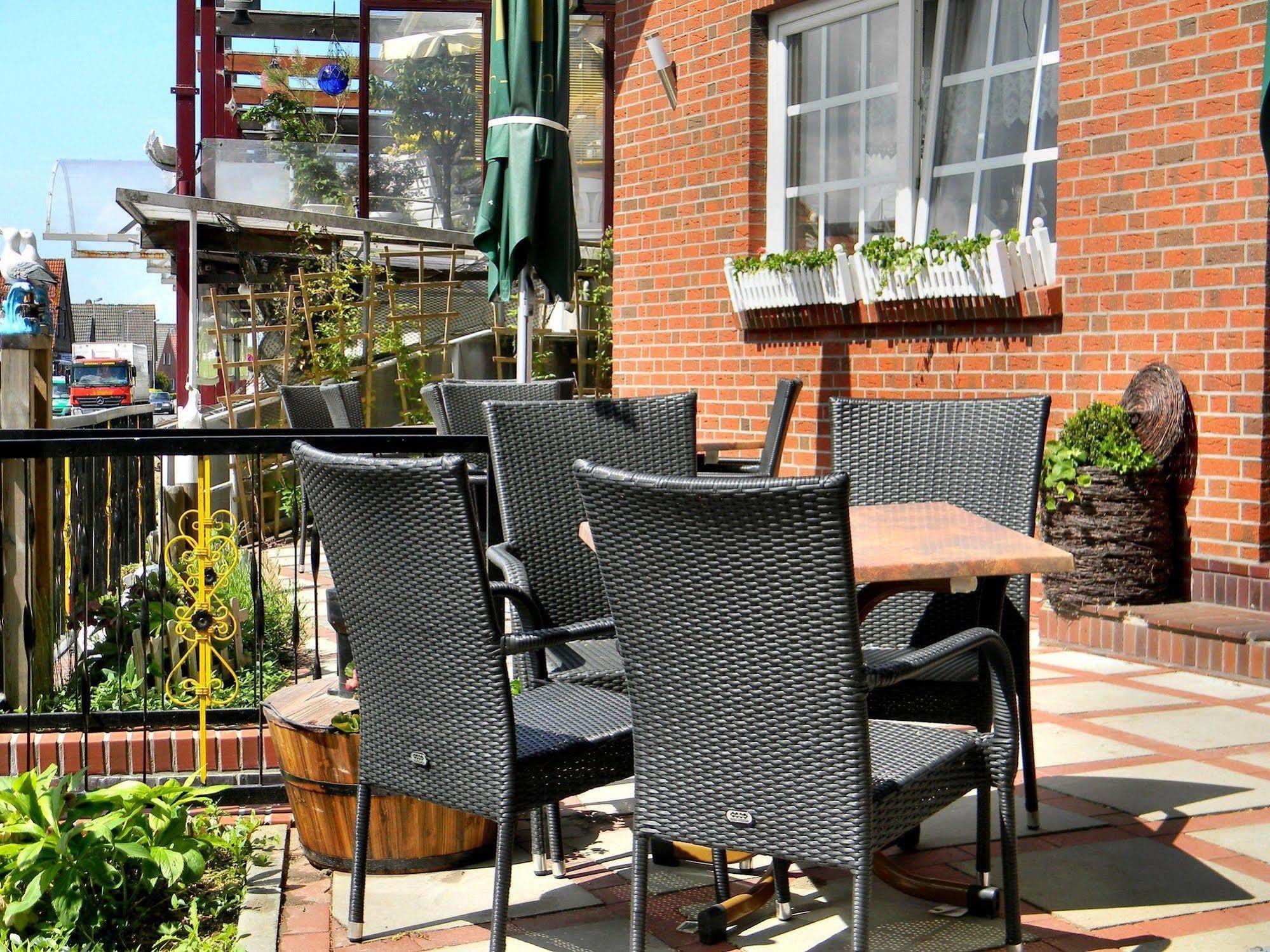 Hotel Up Diek Carolinensiel Extérieur photo