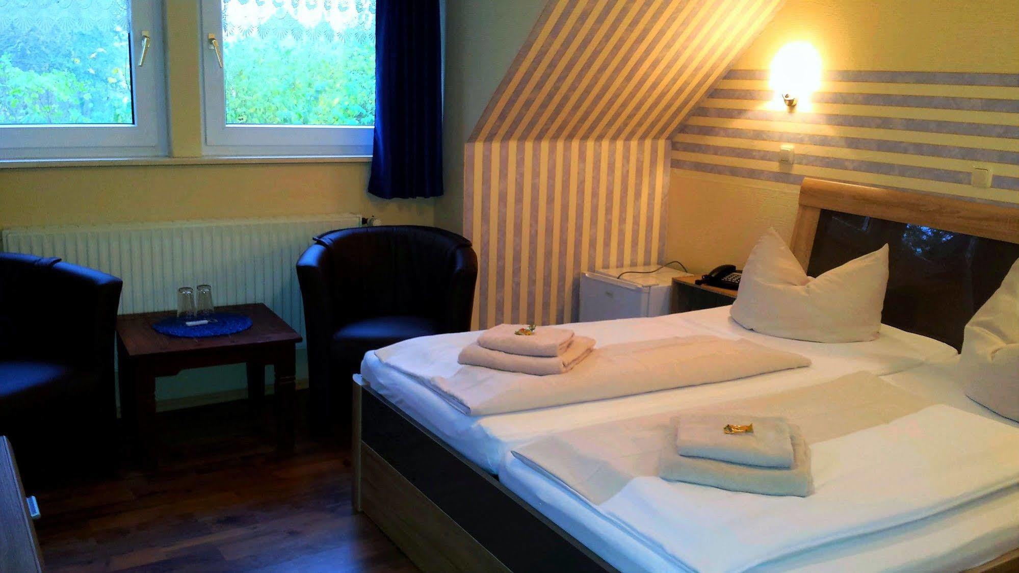 Hotel Up Diek Carolinensiel Extérieur photo