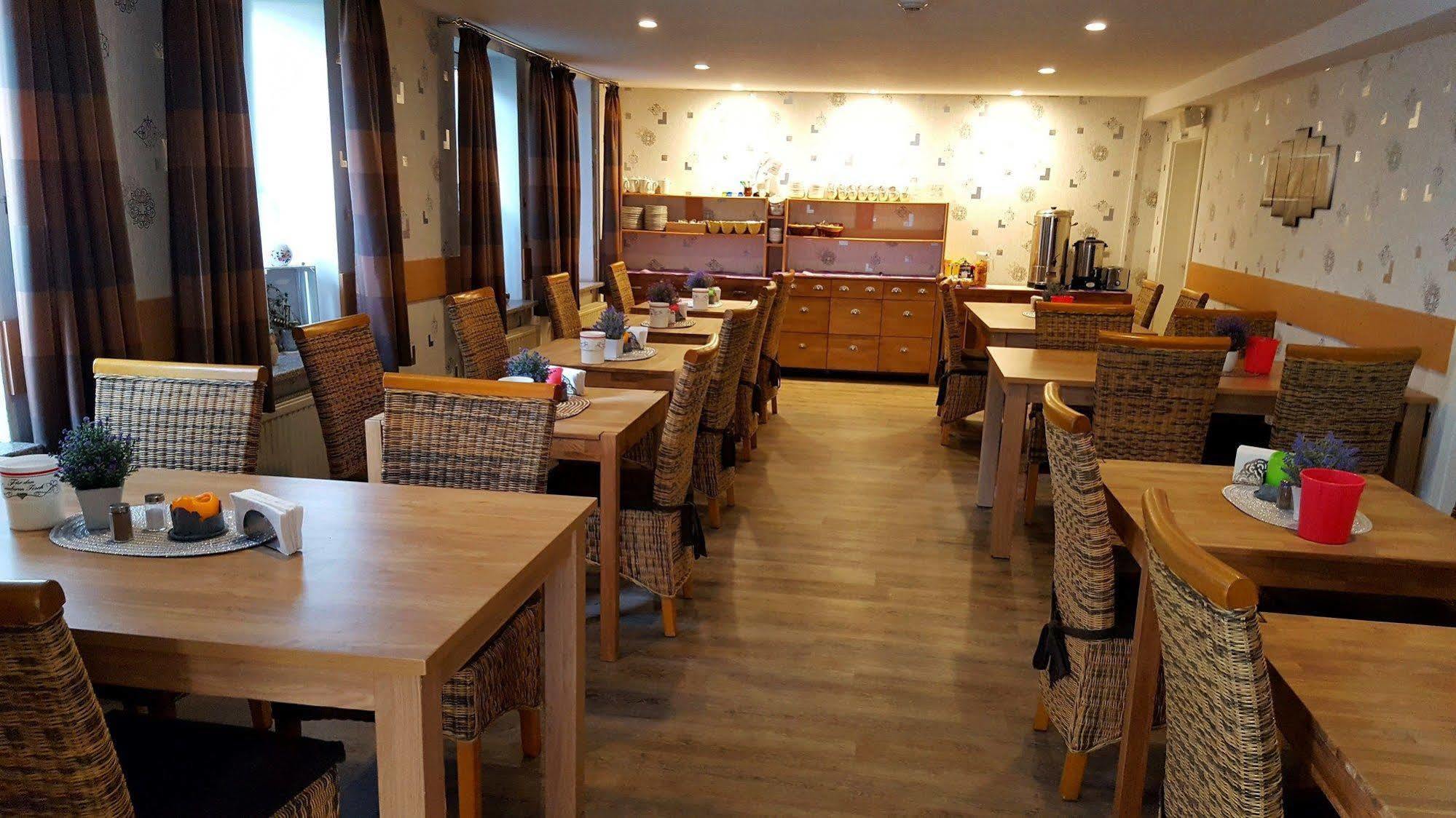 Hotel Up Diek Carolinensiel Extérieur photo